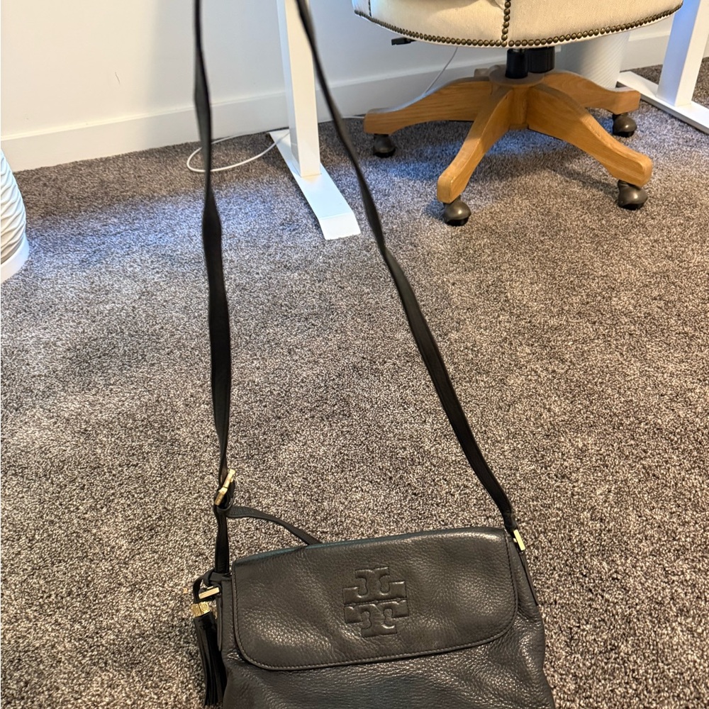 Tory Burch Black Leather Handbag with Logo Interior